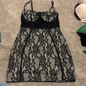 PrettyLittleThing Black Lace Detail